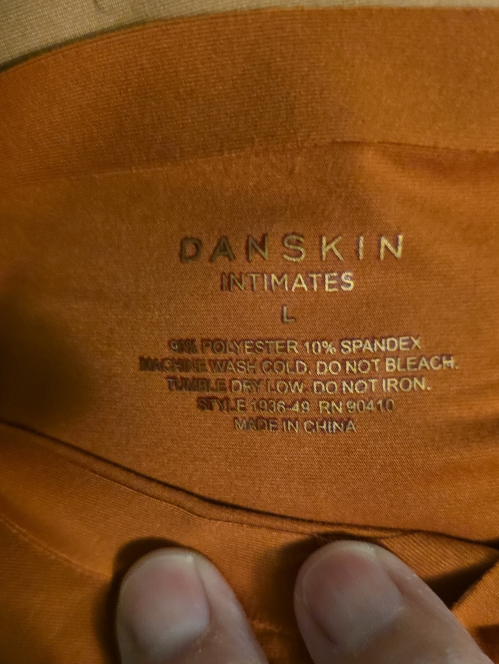 Danskin Briefs 4pr  (NEW ON HANGER) Size Large New WITHOUT tags - Picture 2 of 6